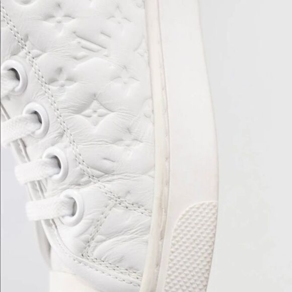 AUTHENTIC Louis Vuitton Leather embossed sneakers shoes size 37.5. Worn twice. - Picture 2 of 13